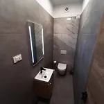 Luna S Privatnim Bazenom * Помер